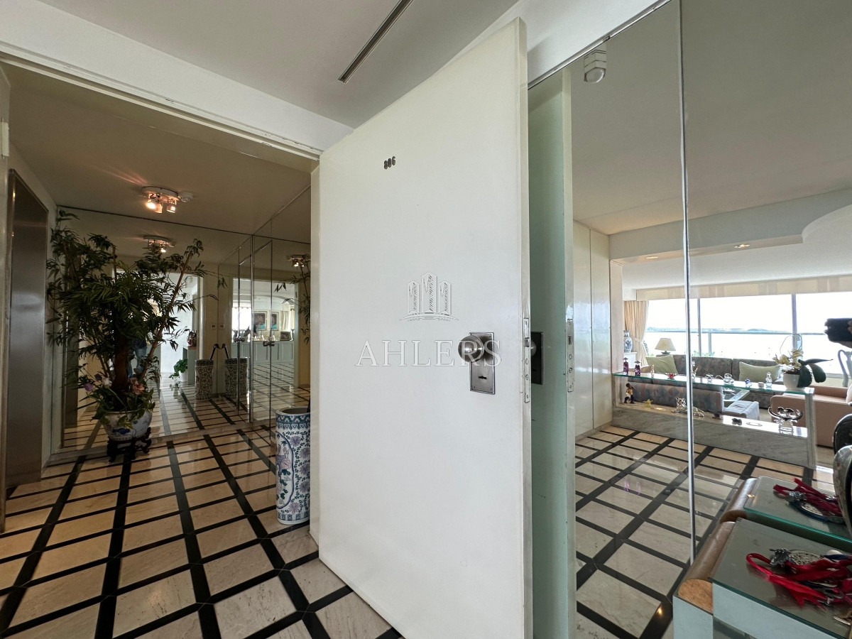 Apartamento ID.250 - Venta de Casa en San Rafael Punta del Este, de 4 dormitorios en suite
