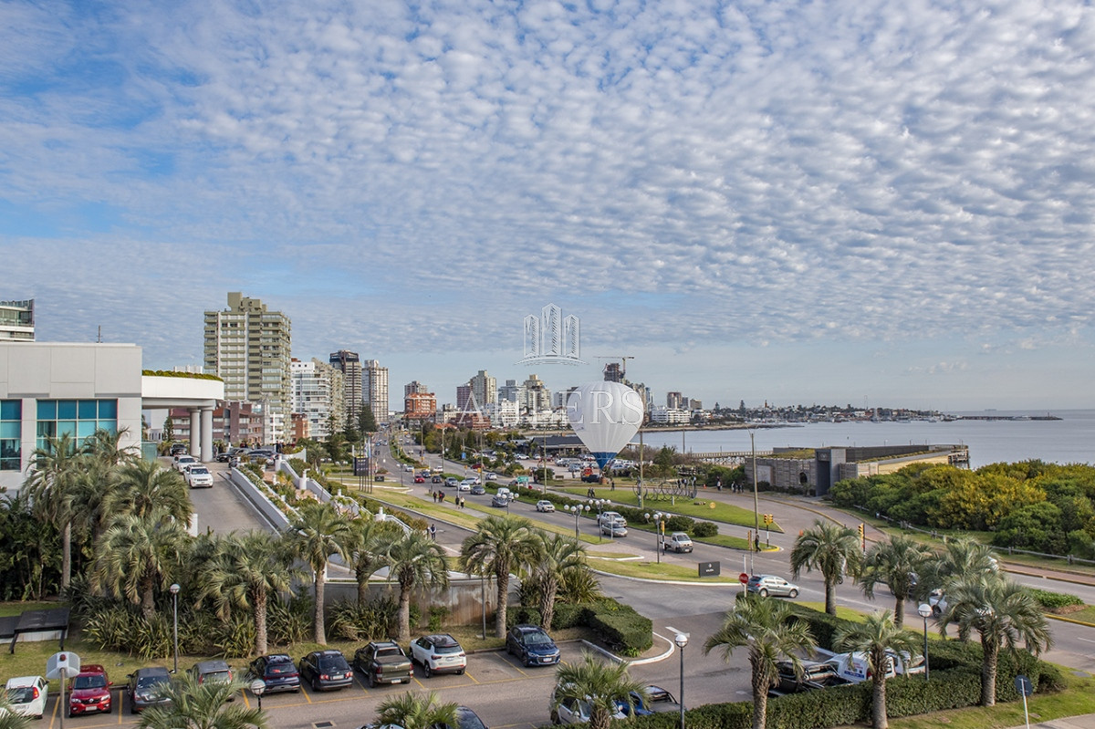Apartamento ID.251 - Espectacular departamento unificado en venta en Torre Millenium, Playa Mansa. 