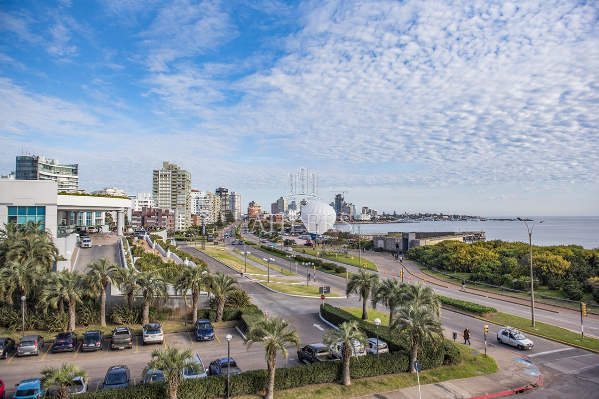 Apartamento ID.251 - Espectacular departamento unificado en venta en Torre Millenium, Playa Mansa. 