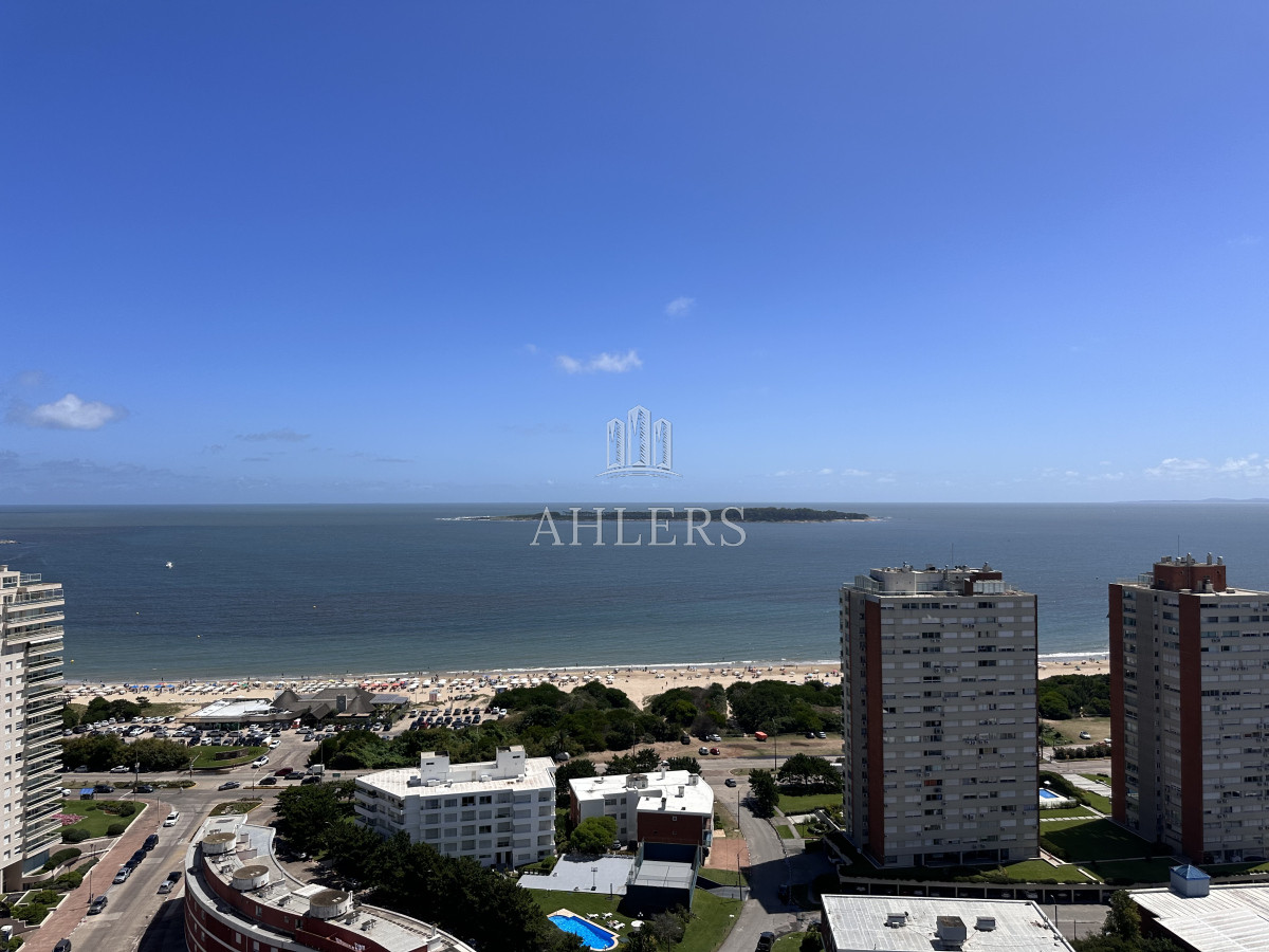 Apartamento ID.255 - Vende Apartamento de 3 dormitorios en Sunrise Tower, Punta del Este 