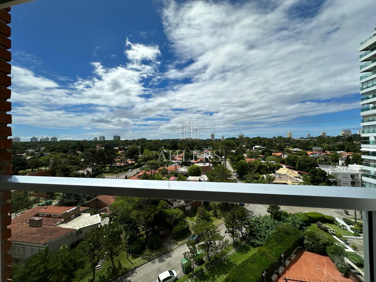 Apartamento ID.250 - Venta de Casa en San Rafael Punta del Este, de 4 dormitorios en suite