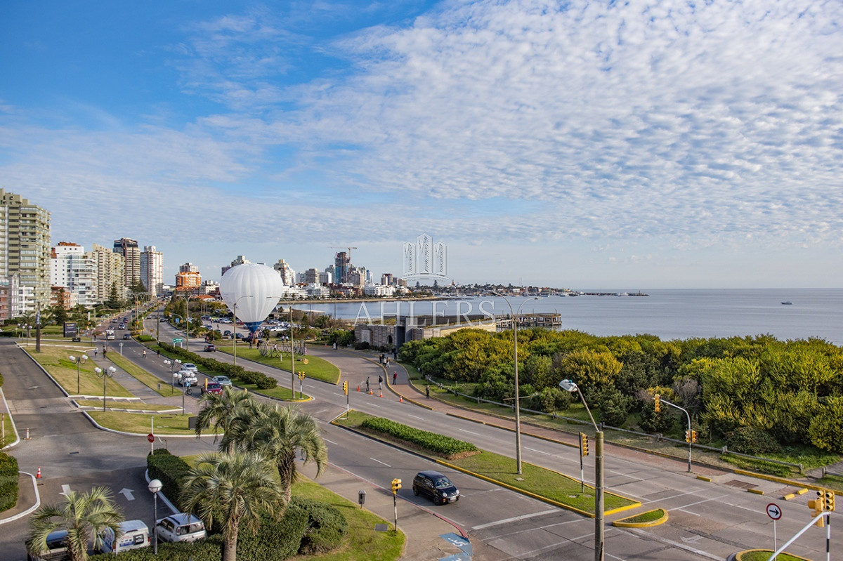 Apartamento ID.251 - Espectacular departamento unificado en venta en Torre Millenium, Playa Mansa. 