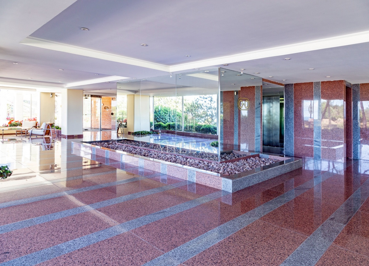 Apartamento ID.250 - Venta de Casa en San Rafael Punta del Este, de 4 dormitorios en suite