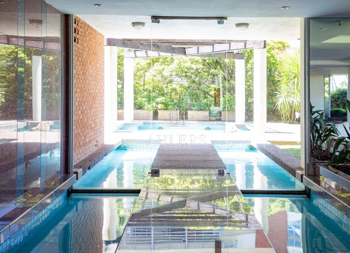 Apartamento ID.250 - Venta de Casa en San Rafael Punta del Este, de 4 dormitorios en suite