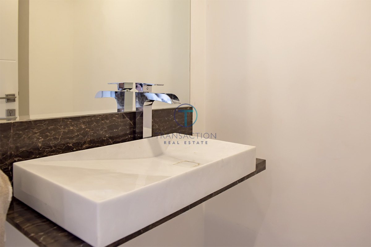 Apartamento ID.517/Apartamento-de-3-dormitorios-en-South-Beach,-Punta-del-Este- - Departamento de 3 dormitorios en venta. Gran Oportunidad en Playa Mansa.