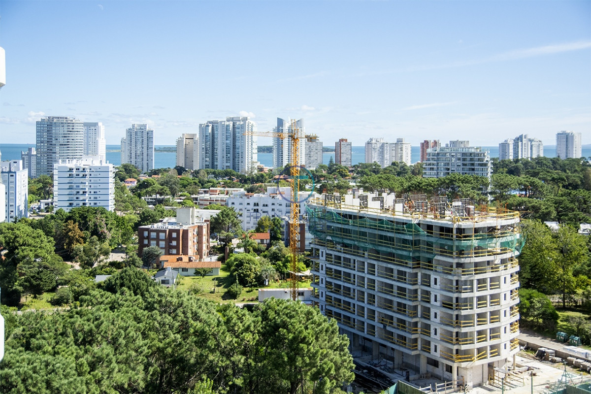 Apartamento ID.937/3-dormitorios-vista-despejada-a-la-laguna-y-al-mar. - Venta en Ocean Drive , 3 dormitorios, Punta del este  
