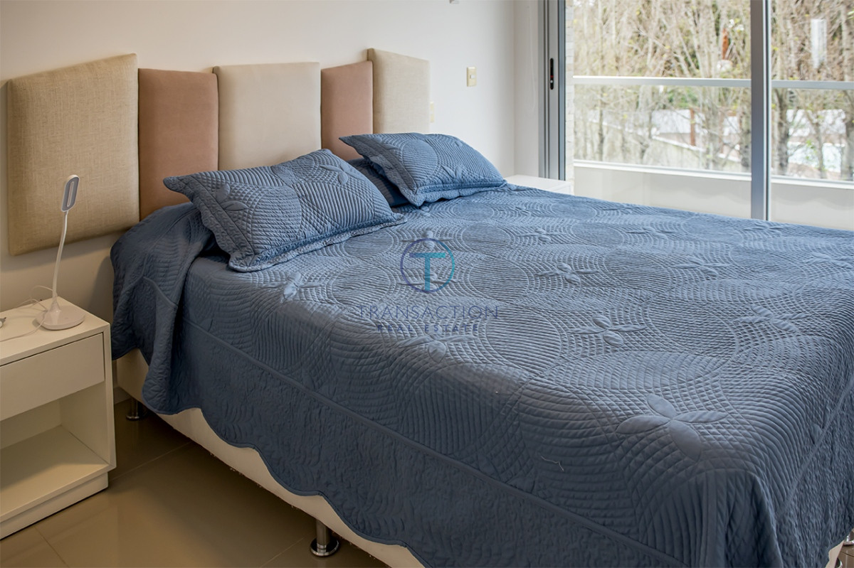 Apartamento ID.517/Apartamento-de-3-dormitorios-en-South-Beach,-Punta-del-Este- - Departamento de 3 dormitorios en venta. Gran Oportunidad en Playa Mansa.