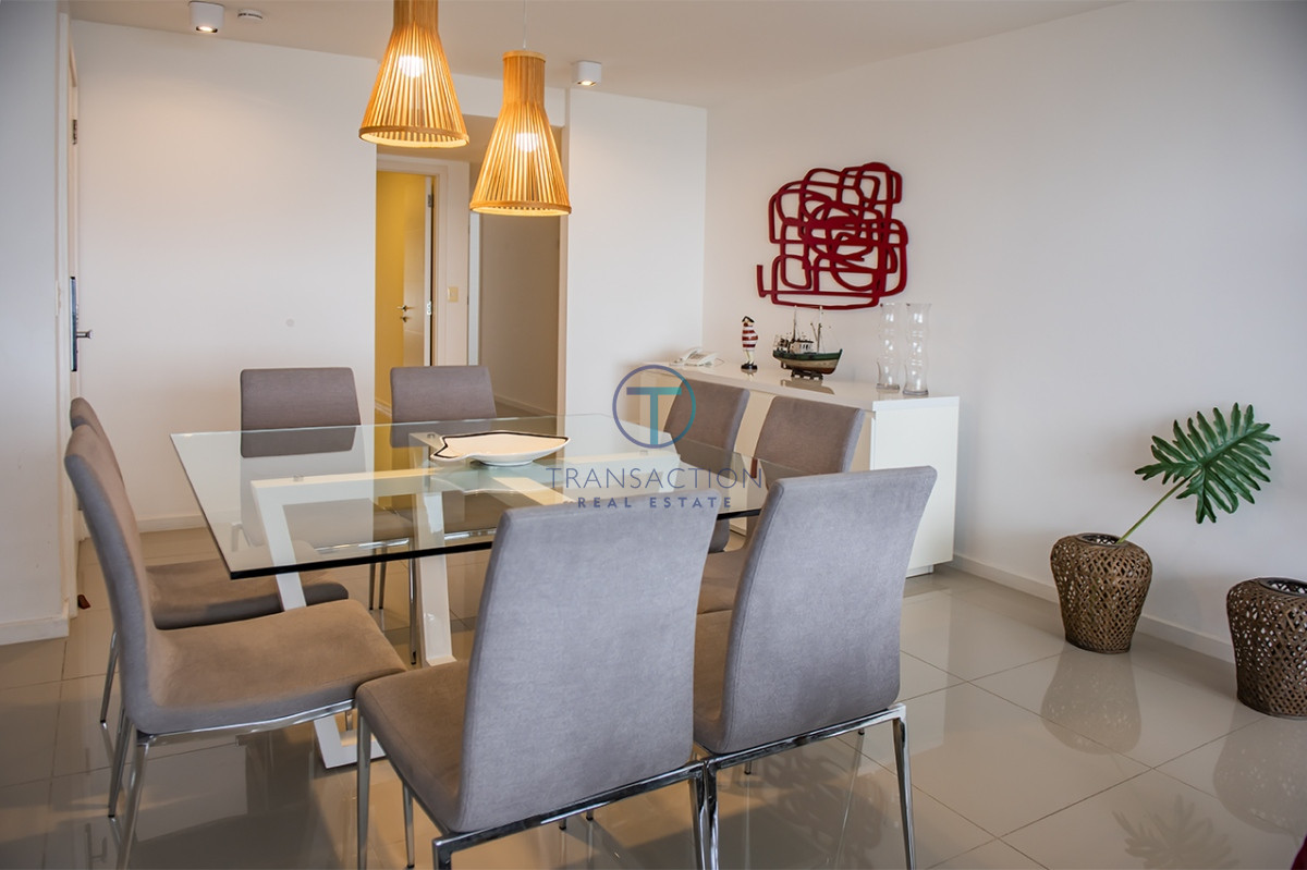 Apartamento ID.517/Apartamento-de-3-dormitorios-en-South-Beach,-Punta-del-Este- - Departamento de 3 dormitorios en venta. Gran Oportunidad en Playa Mansa.