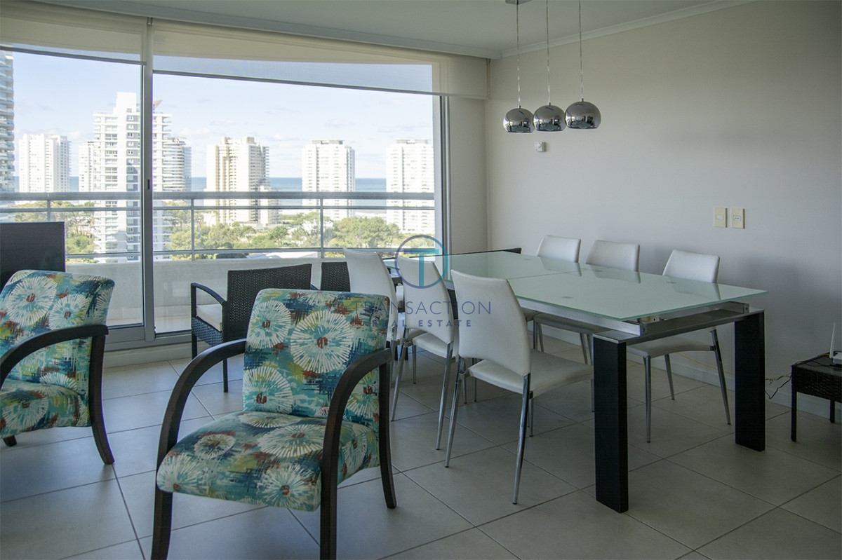Apartamento ID.937/3-dormitorios-vista-despejada-a-la-laguna-y-al-mar. - Venta en Ocean Drive , 3 dormitorios, Punta del este  