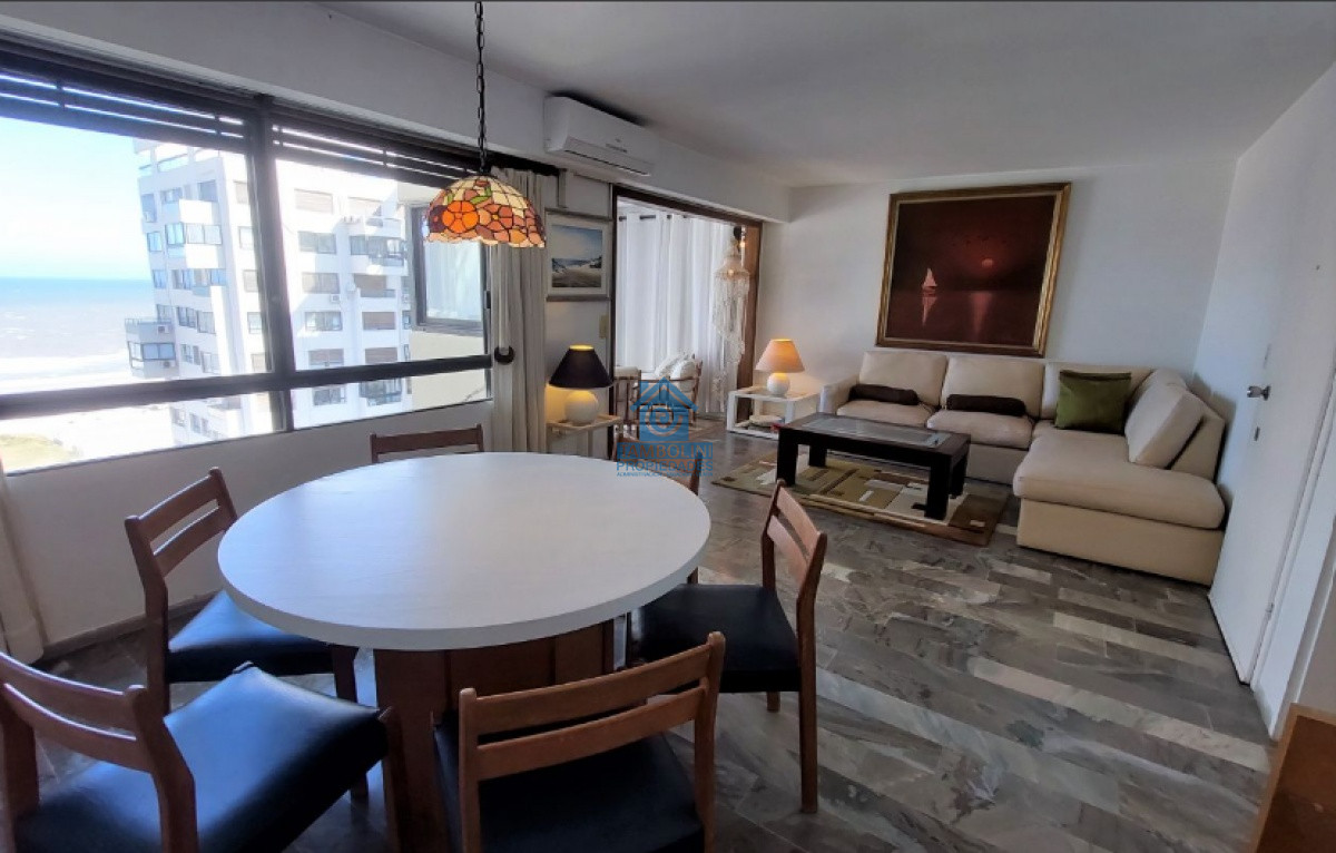 Apartamento ID.587 - En venta departamento en Parquemar Center con panorama al mar.