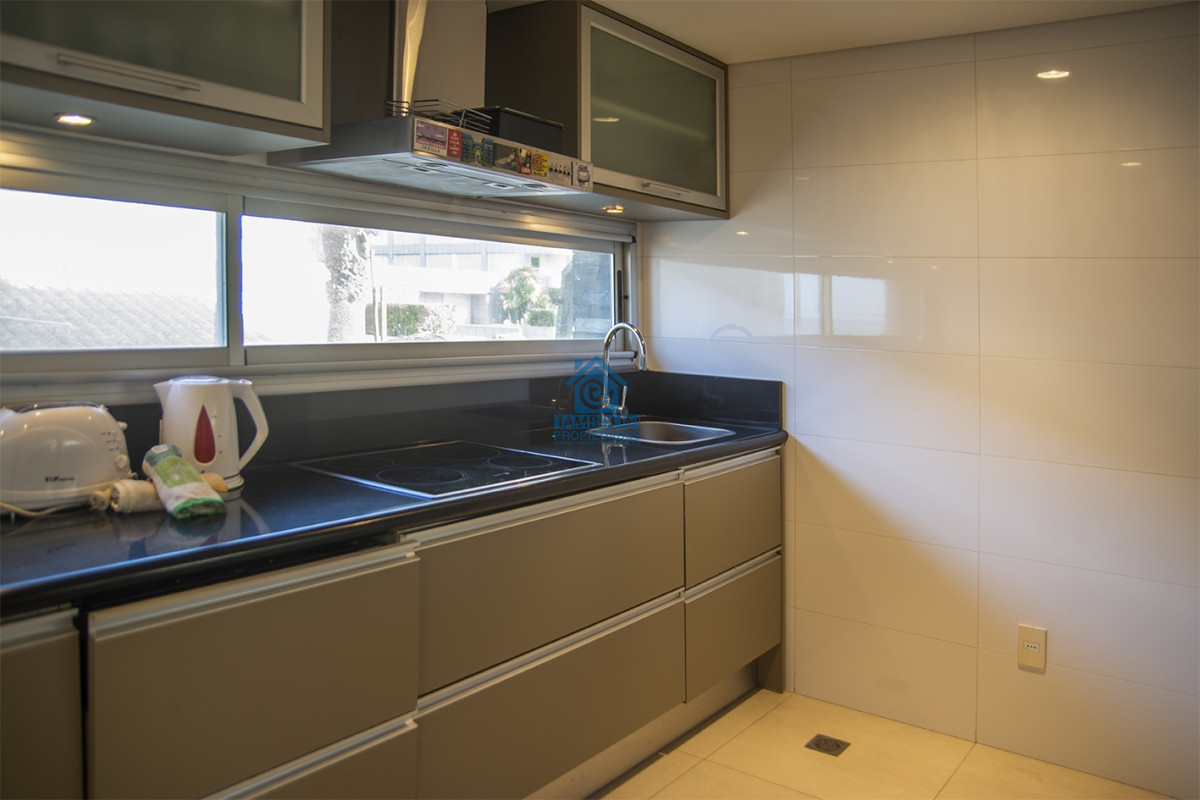 Apartamento ID.1139 - Departamento de 3 dormitorios con parrillero en venta, edificio nuevo en la Peninsula.