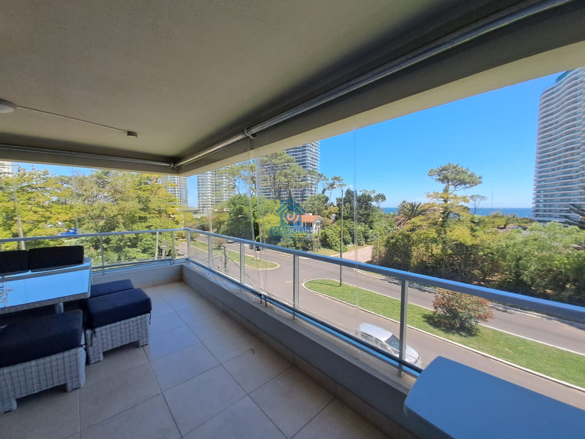 Apartamento ID.964 - PH en playa mansa , departamento en Edificio Monet de 2 dormitorios, Punta Del Este