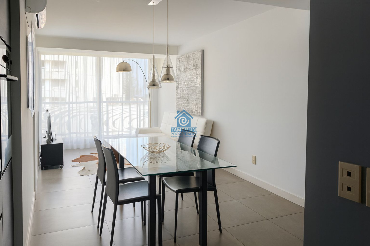 Apartamento ID.1095 - Apartamento en venta de 1 dormitorios a pasos del shopping en Punta del Este.