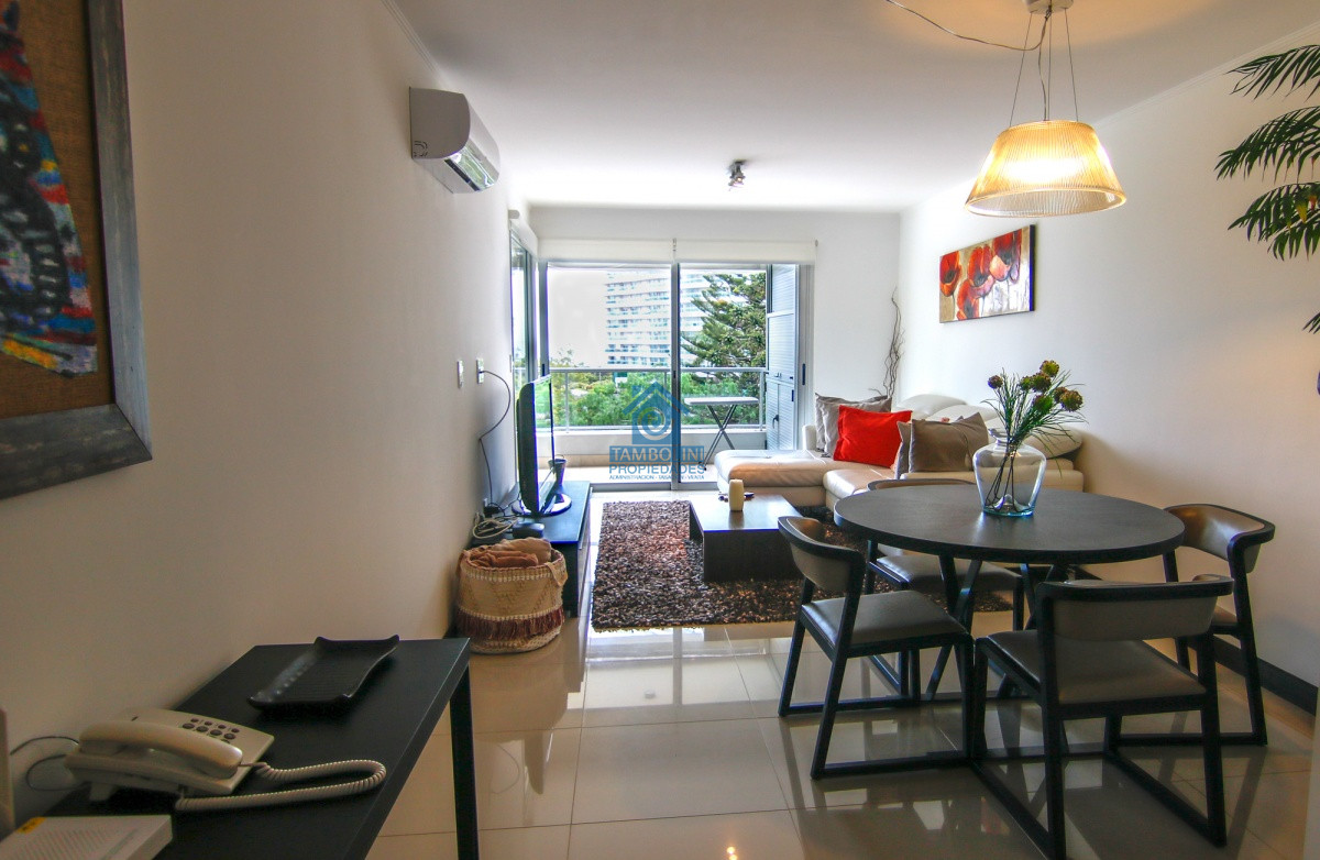 Apartamento ID.964 - PH en playa mansa , departamento en Edificio Monet de 2 dormitorios, Punta Del Este