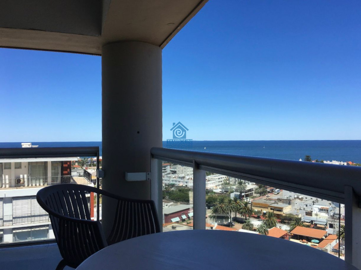 Apartamento ID.1125 - Apartamento en Venta de 3 dormitorios en Península , Punta del este 