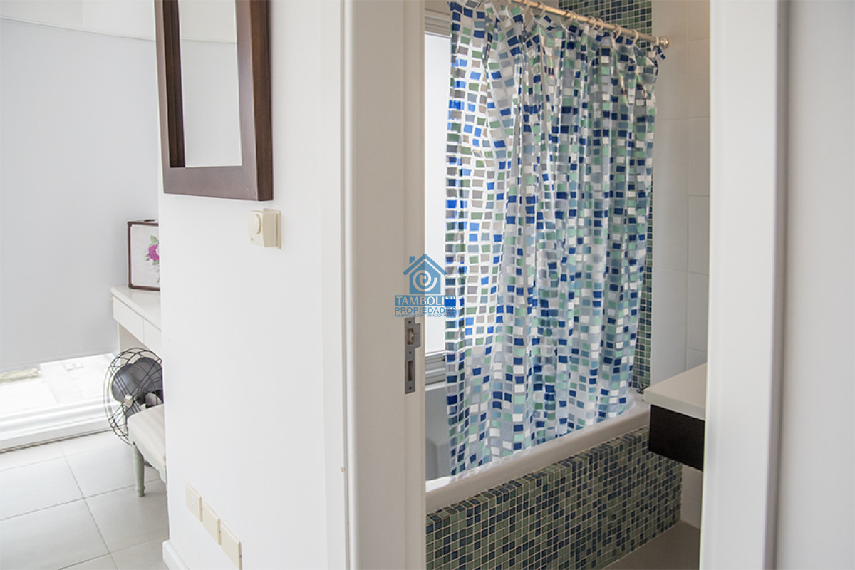 Apartamento ID.1136 -  Departamento en venta y alquiler de 3 dormitorios en Playa Brava , Punta del este 