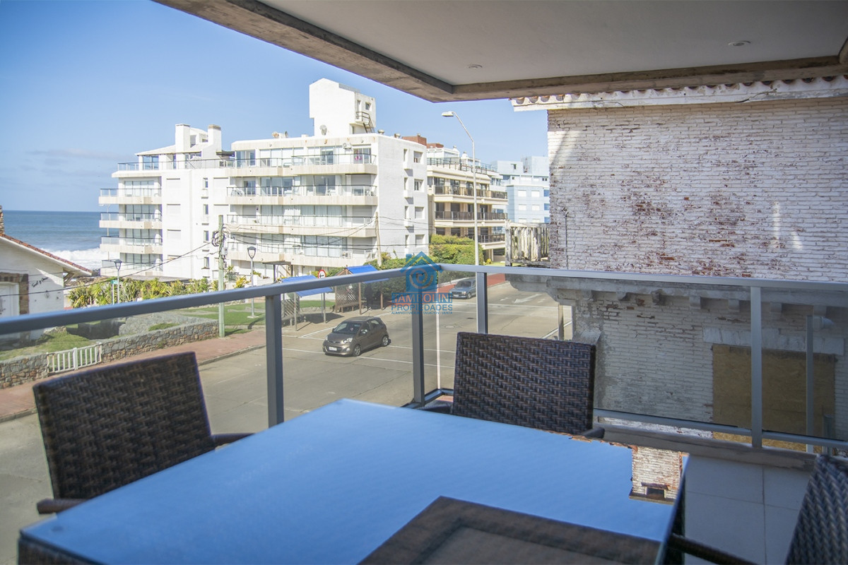 Apartamento ID.1139 - Departamento de 3 dormitorios con parrillero en venta, edificio nuevo en la Peninsula.