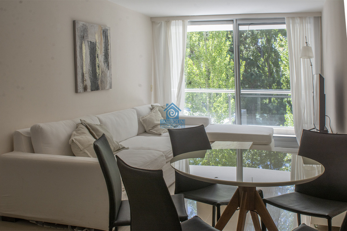 Apartamento ID.1150 - Apartamento en Venta de 2 dormitorios en Punta del Este  