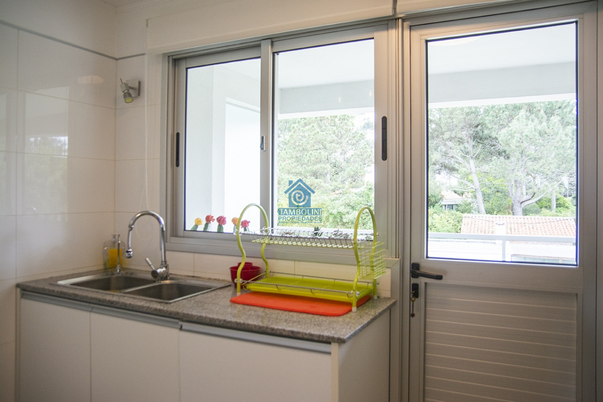 Apartamento ID.963 - Apartamento en Venta de 2 dormitorios en Playa Mansa , Punta del este 