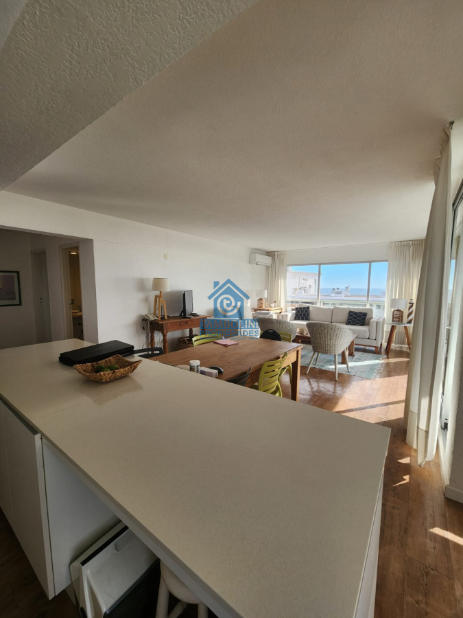 Apartamento ID.1125 - Apartamento en Venta de 3 dormitorios en Península , Punta del este 