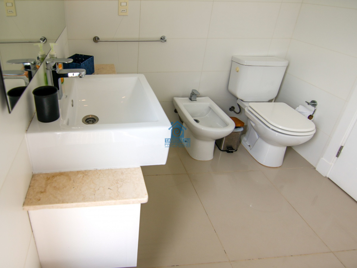 Apartamento ID.964 - PH en playa mansa , departamento en Edificio Monet de 2 dormitorios, Punta Del Este