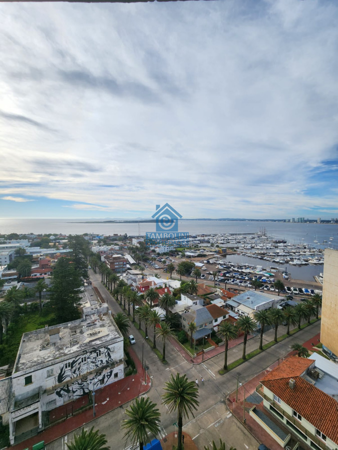 Apartamento ID.1125 - Apartamento en Venta de 3 dormitorios en Península , Punta del este 