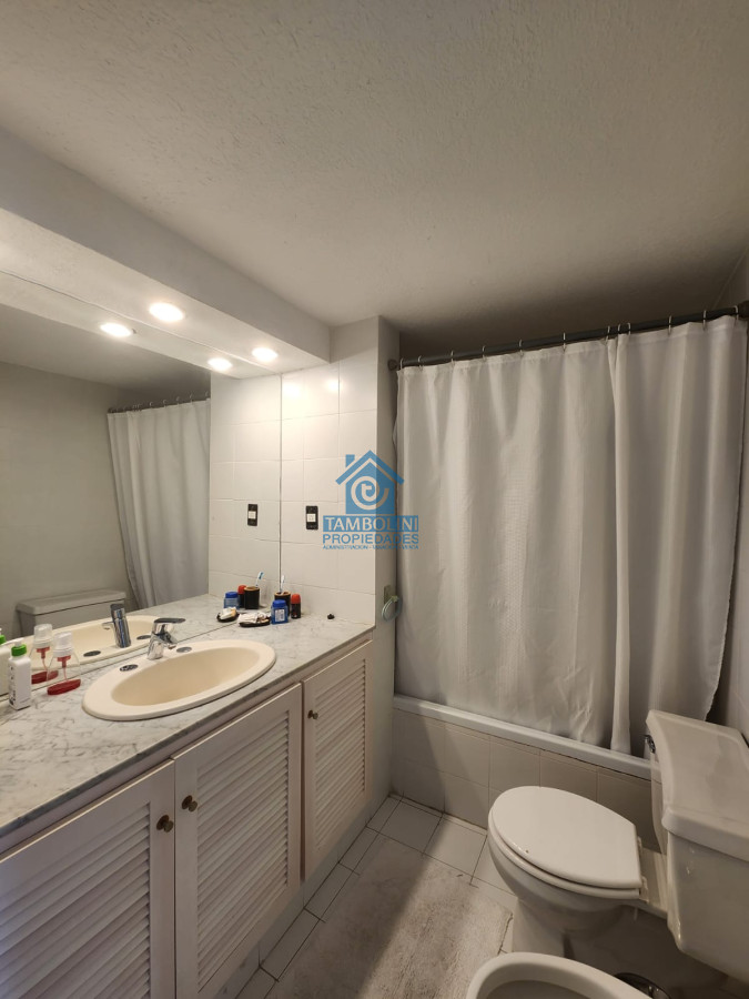 Apartamento ID.1125 - Apartamento en Venta de 3 dormitorios en Península , Punta del este 