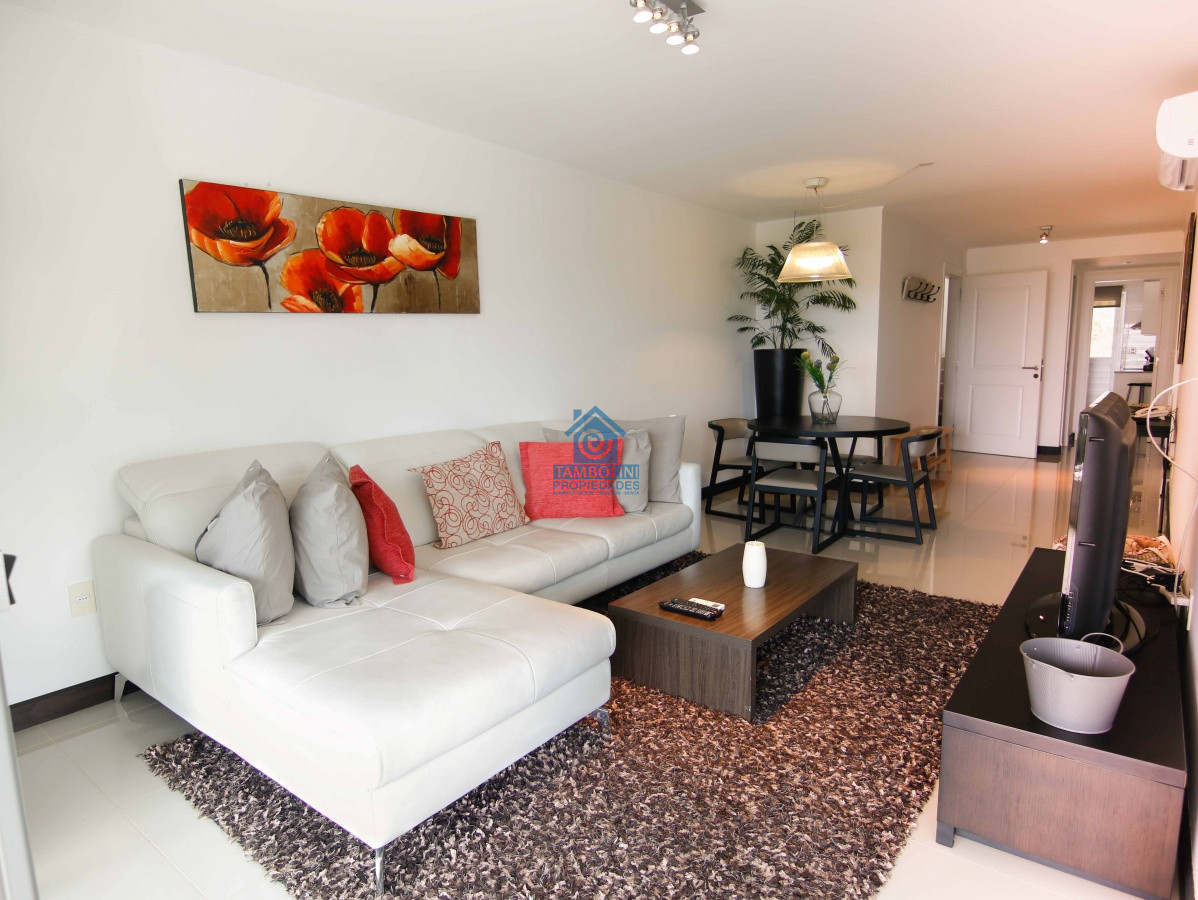 Apartamento ID.964 - PH en playa mansa , departamento en Edificio Monet de 2 dormitorios, Punta Del Este