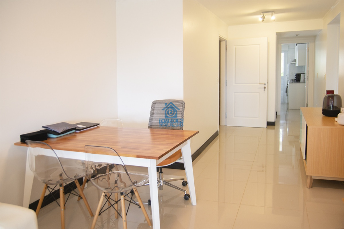 Apartamento ID.963 - Apartamento en Venta de 2 dormitorios en Playa Mansa , Punta del este 