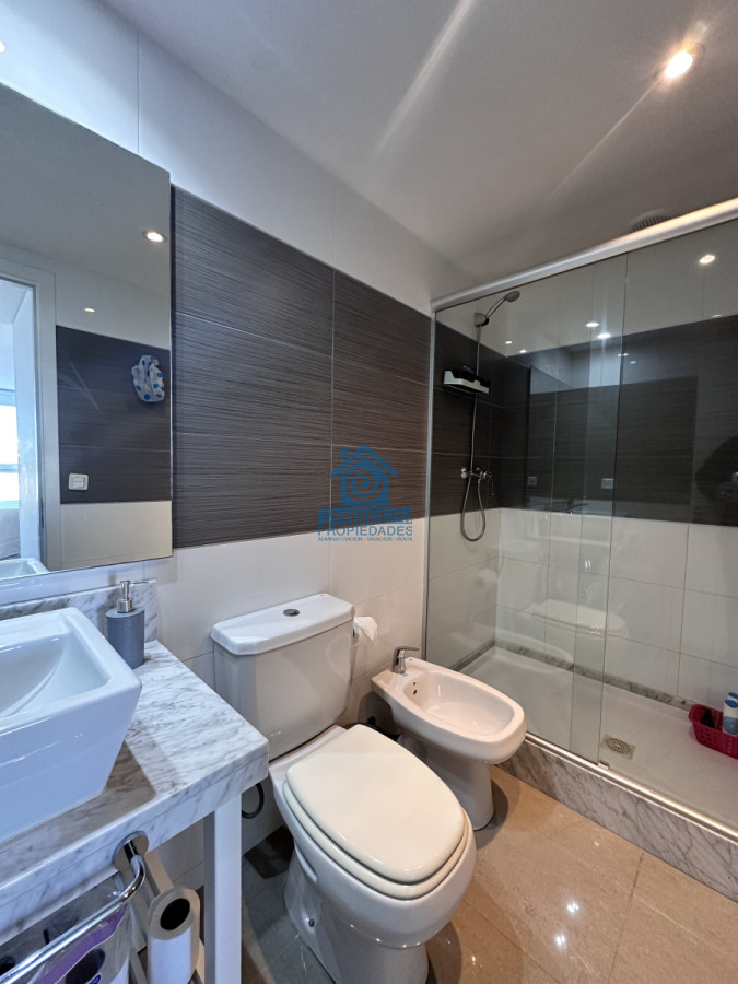 Apartamento ID.1091 - Vende departamento en Torre One II, Punta del este