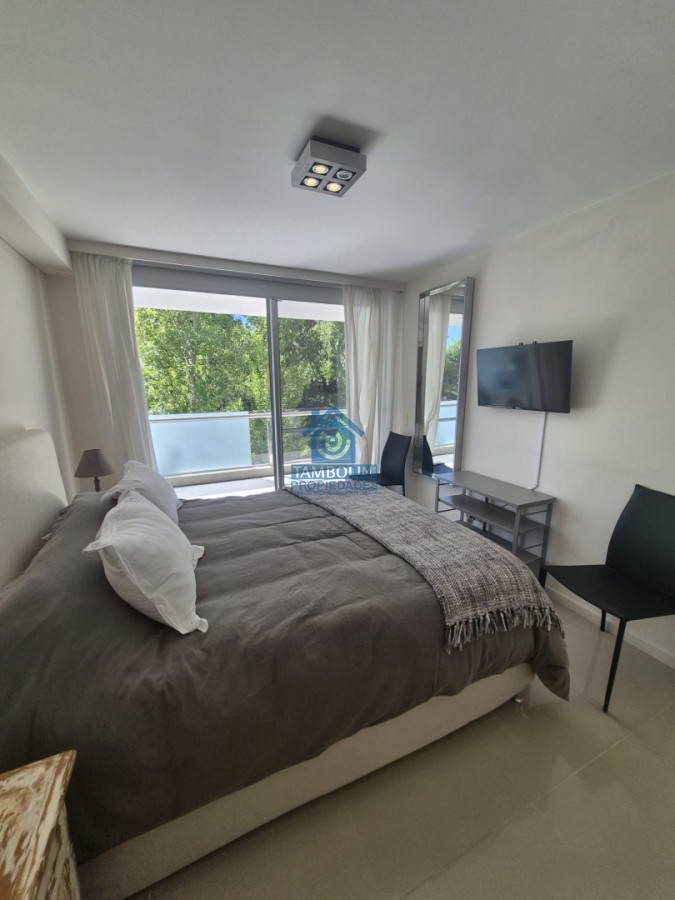 Apartamento ID.1150 - Apartamento en Venta de 2 dormitorios en Punta del Este  