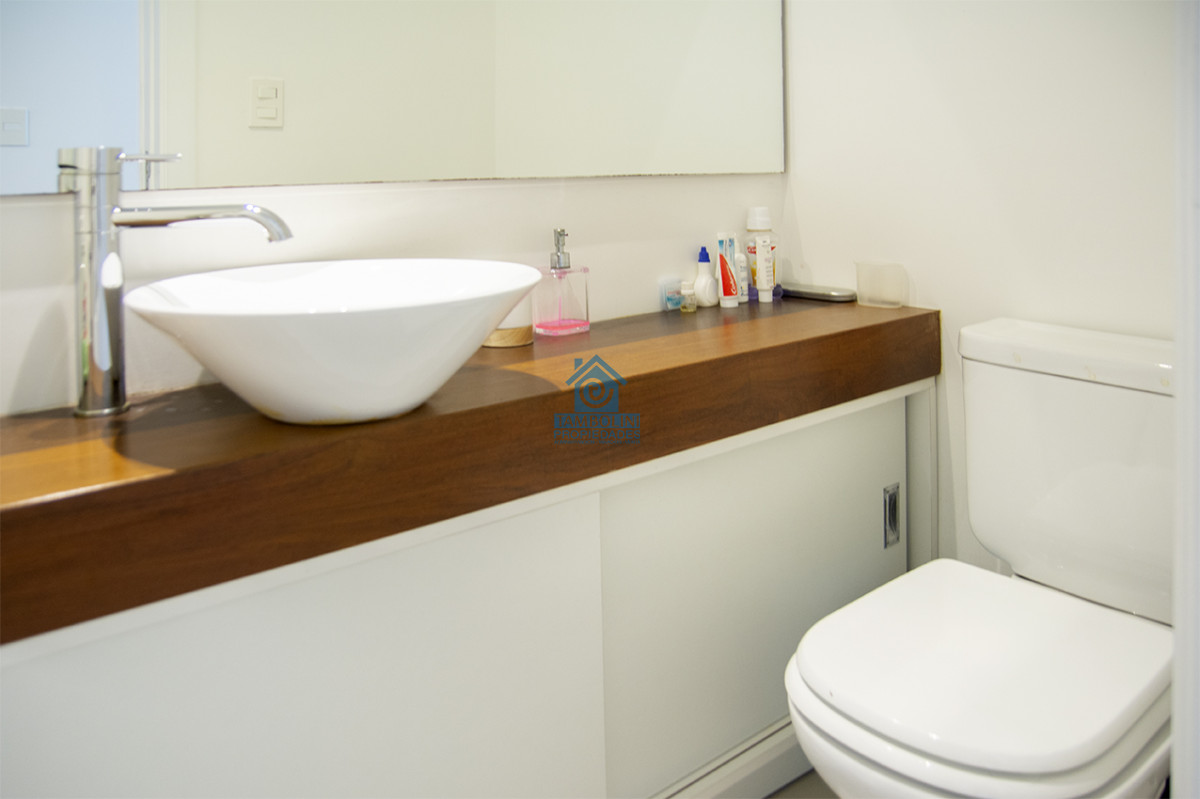 Apartamento ID.963 - Apartamento en Venta de 2 dormitorios en Playa Mansa , Punta del este 