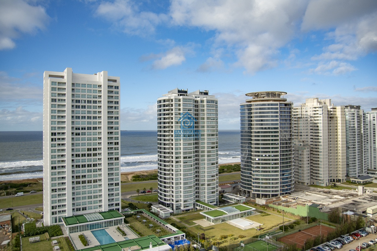 Apartamento ID.833 - Departamento en piso alto, Quartier del Mar, en venta.