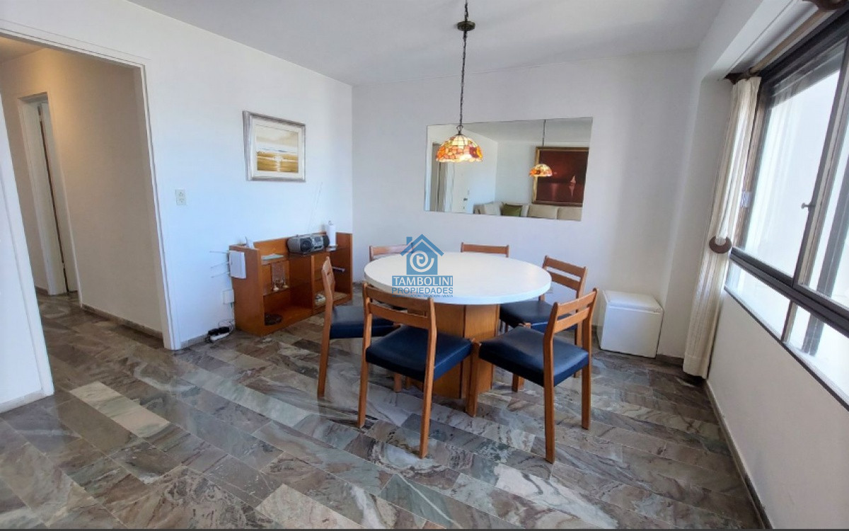 Apartamento ID.587 - En venta departamento en Parquemar Center con panorama al mar.