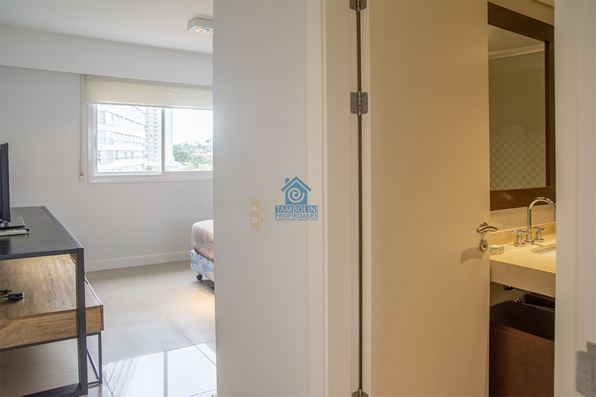 Apartamento ID.824 - PRIMERA LINEA PUNTA DEL ESTE, PLAYA MANSA