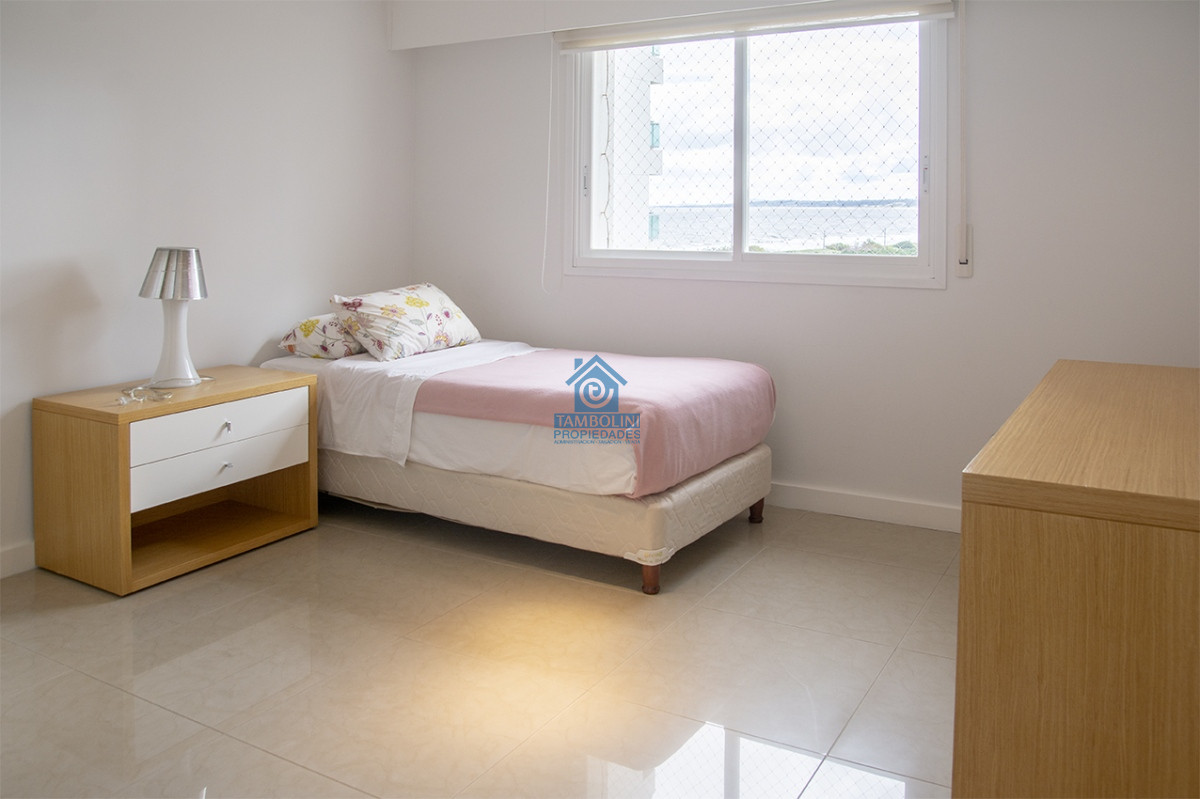 Apartamento ID.824 - PRIMERA LINEA PUNTA DEL ESTE, PLAYA MANSA