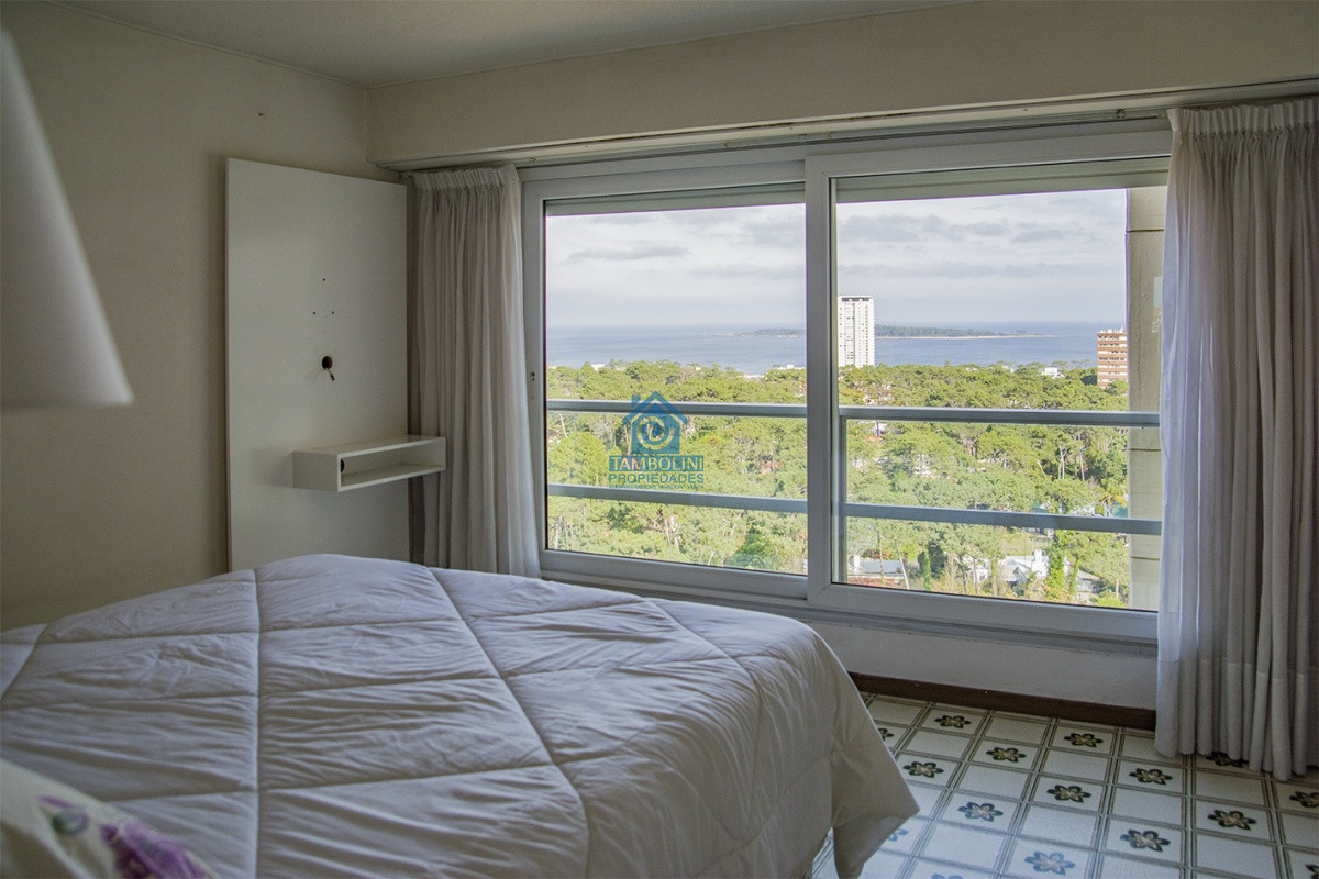 Apartamento ID.1140 - Departamento en venta de 3 dormitorios con vista en Punta del Este