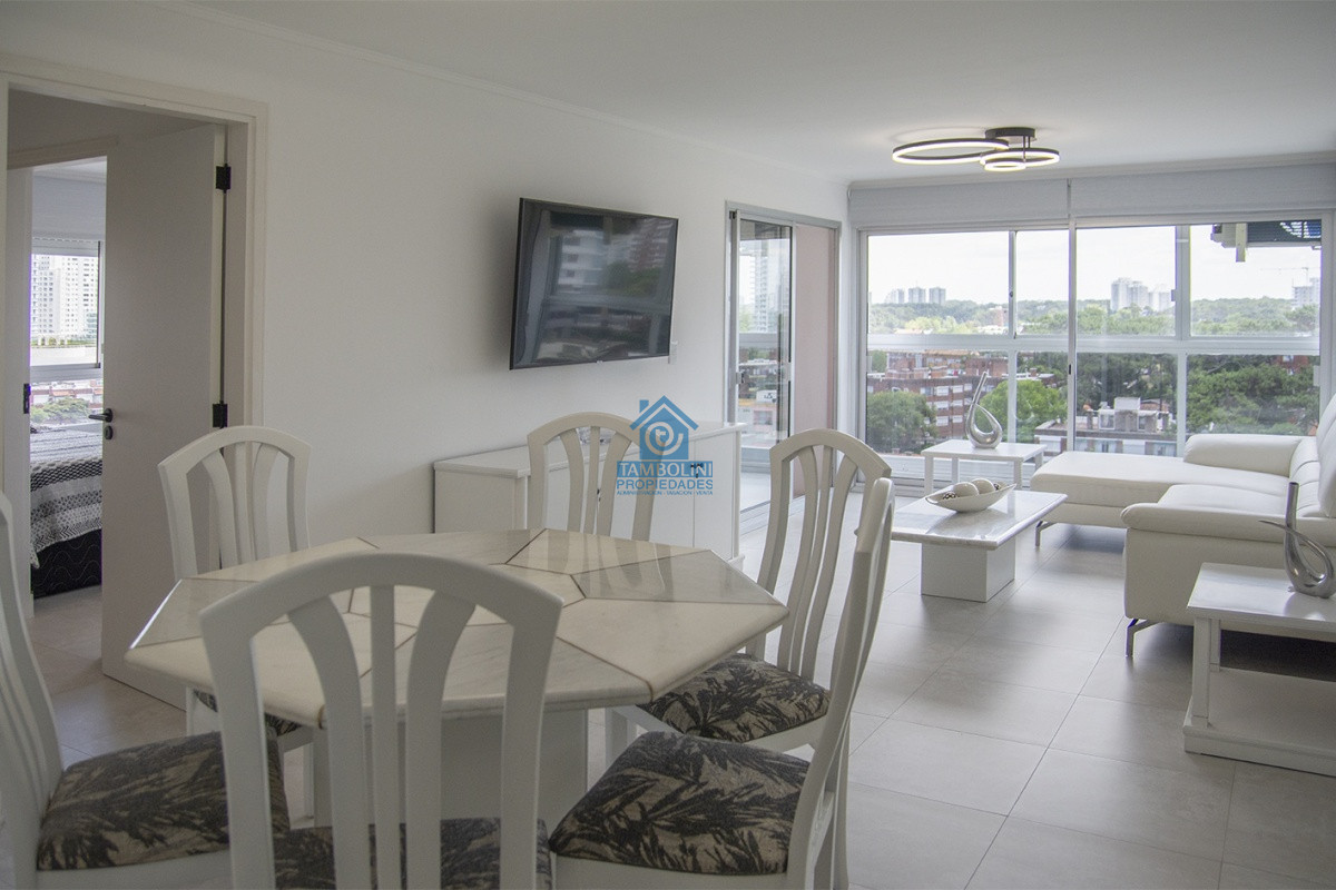 Apartamento ID.1134 - Vende apartamento de 2 dormitorios y medio en Chiverta, Reciclado completo. Punta del Este 