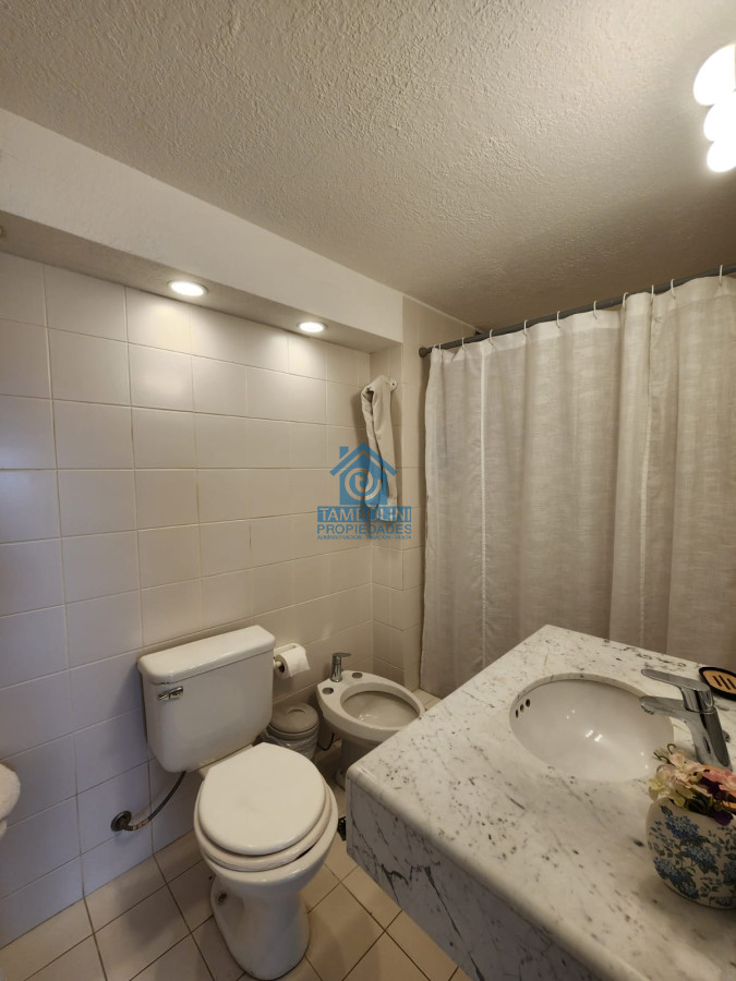 Apartamento ID.1125 - Apartamento en Venta de 3 dormitorios en Península , Punta del este 