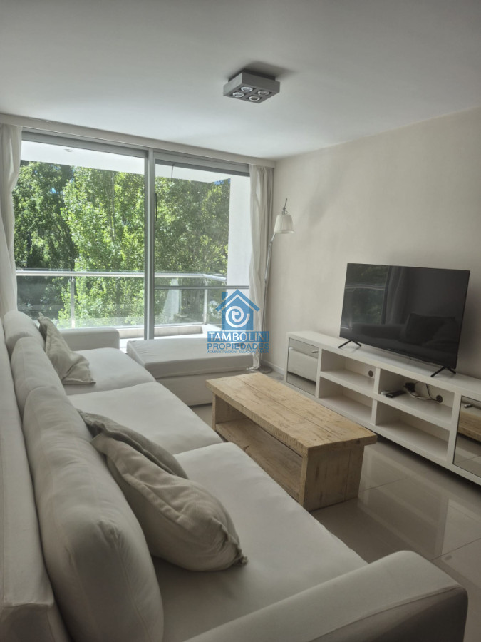 Apartamento ID.1150 - Apartamento en Venta de 2 dormitorios en Punta del Este  
