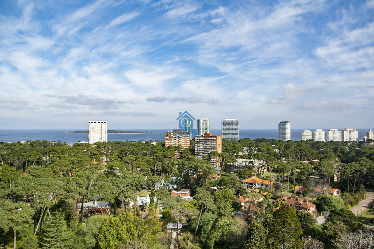 Apartamento ID.1140 - Departamento en venta de 3 dormitorios con vista en Punta del Este