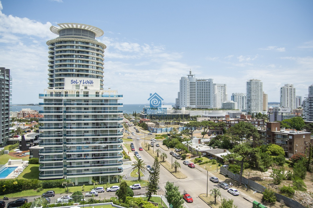 Apartamento ID.1134 - Vende apartamento de 2 dormitorios y medio en Chiverta, Reciclado completo. Punta del Este 