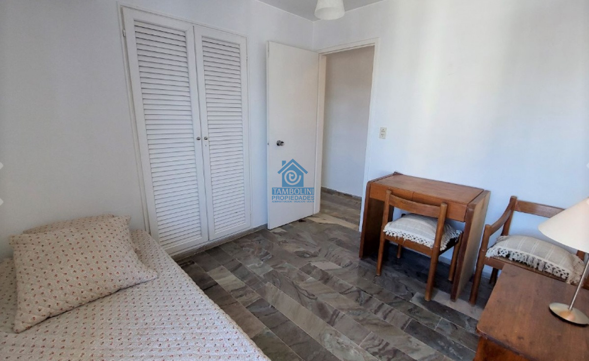 Apartamento ID.587 - En venta departamento en Parquemar Center con panorama al mar.