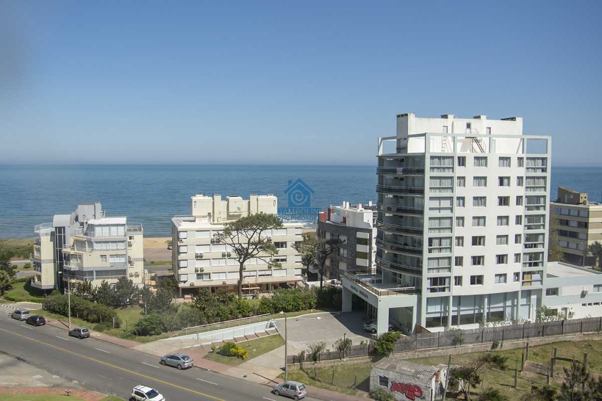 Apartamento ID.1121 - Apartamento en venta, Torre Fragata con hermosa vista al mar.