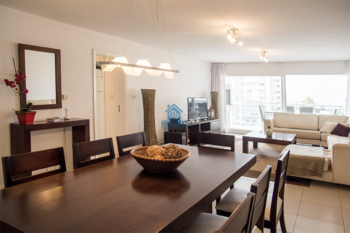 Apartamento ID.1136 -  Departamento en venta y alquiler de 3 dormitorios en Playa Brava , Punta del este 