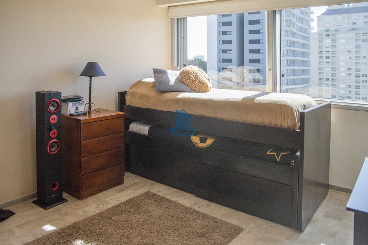 Apartamento ID.611 - Departamento en venta de 3 dormitorios en Roosevelt Center, Punta del este 