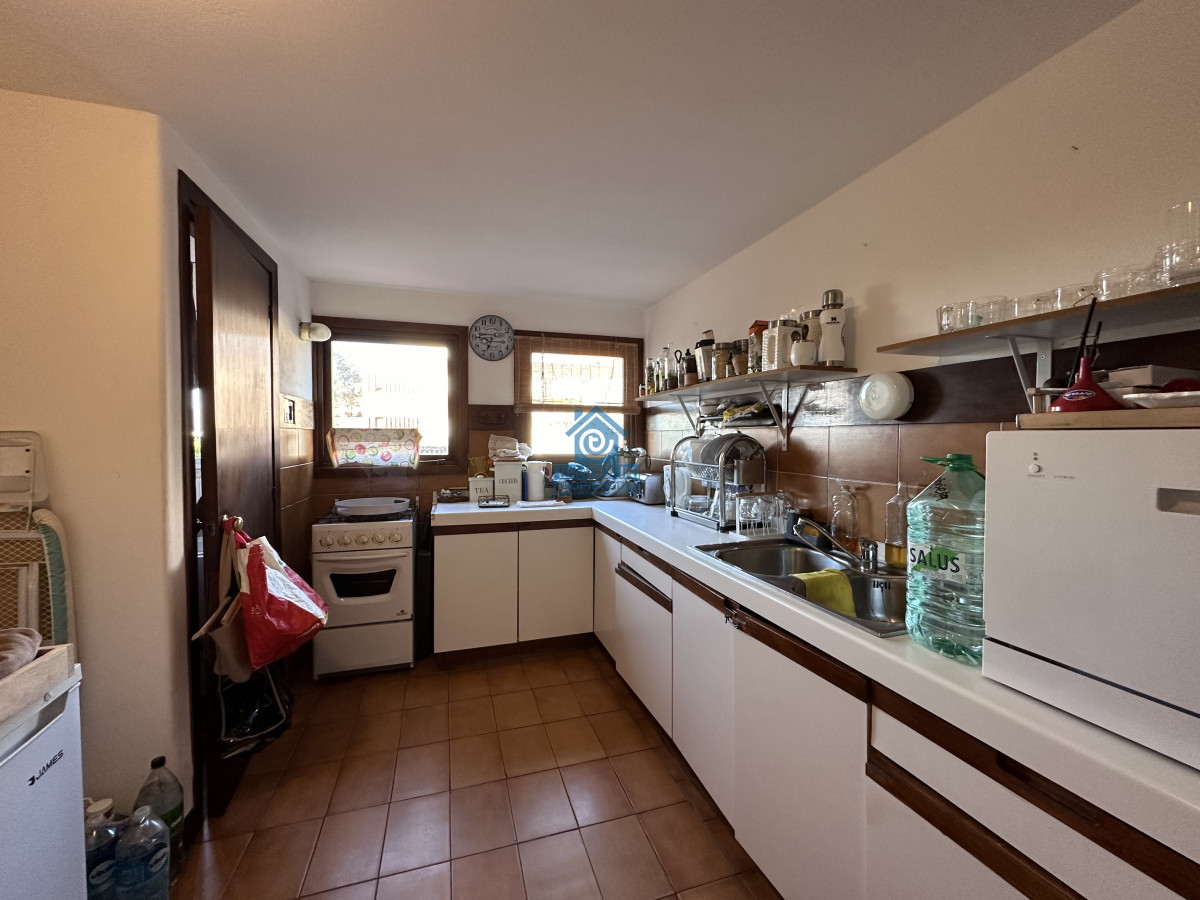 Apartamento ID.588 - Vende apto en Peninsula de 3 dormitorios con vista al Puerto, Punta del Este