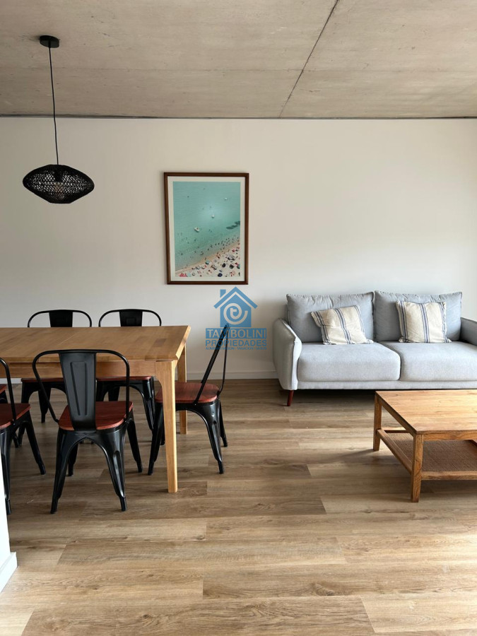 Apartamento ID.769 - Alquiler anual 2 dormitorios en Punta del Este 