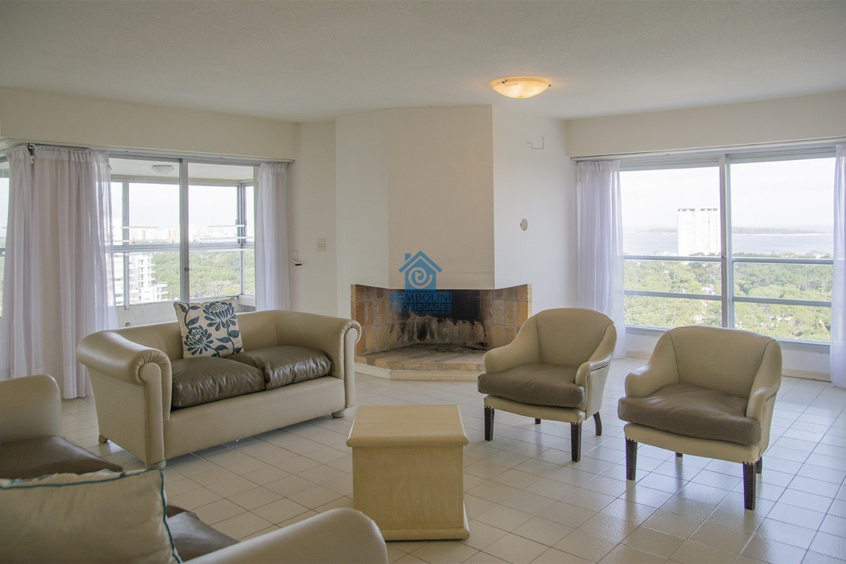 Apartamento ID.1140 - Departamento en venta de 3 dormitorios con vista en Punta del Este