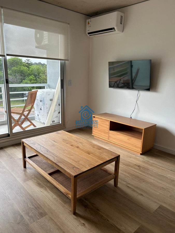 Apartamento ID.769 - Alquiler anual 2 dormitorios en Punta del Este 